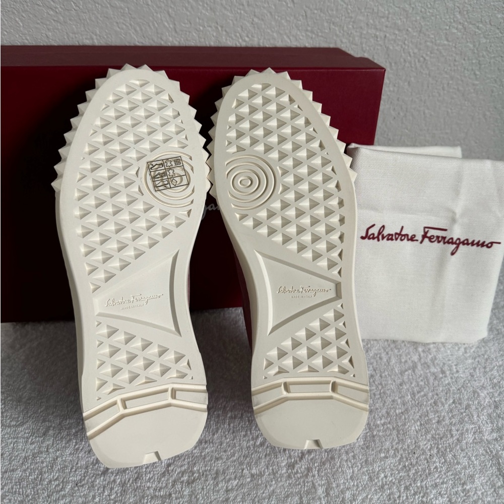 $685 NEW Salvatore Ferragamo Womens Cube Sneakers Pink Red Velvet Luxe size 6 - Picture 5 of 8